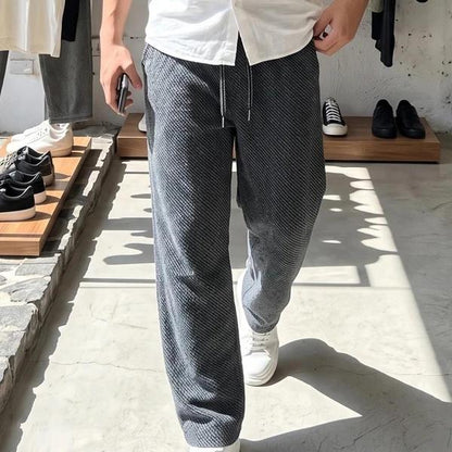 [Pague 2, Leve 4] Calça Tuesday Masculina em Algodão, Poliéster e Malha Texturizada de Caimento Reto com Cós Elástico e Cordão Trançado